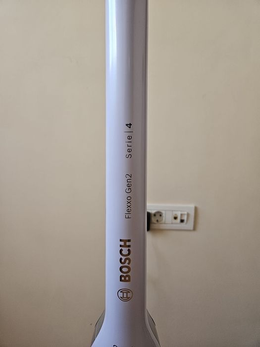 Vând aspirator Bosch