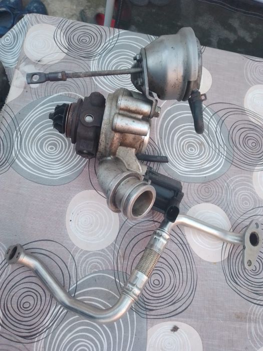 Турбо 1.4 бензинTSI за Голф 6.Докаран е от Германия.