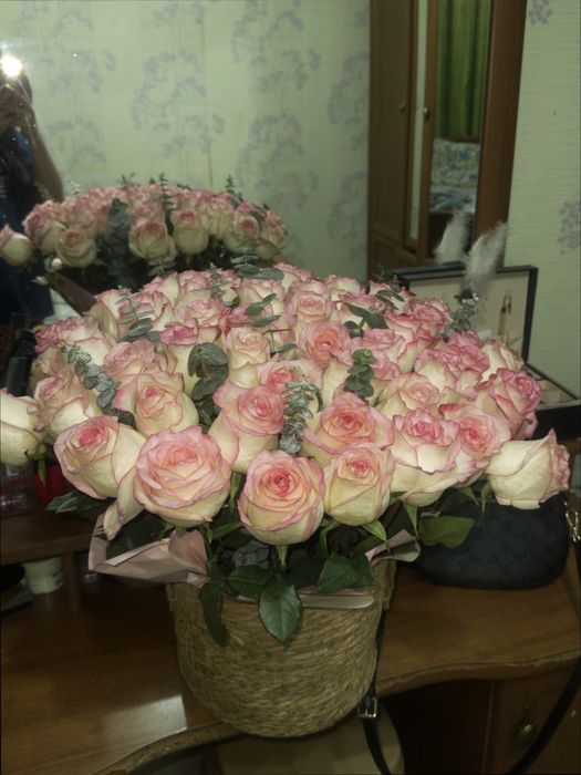 Продам букет в корзине