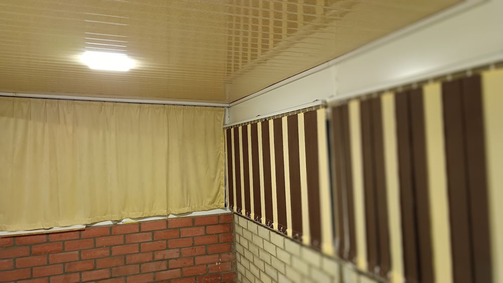 Жалюзилар ва пардалар