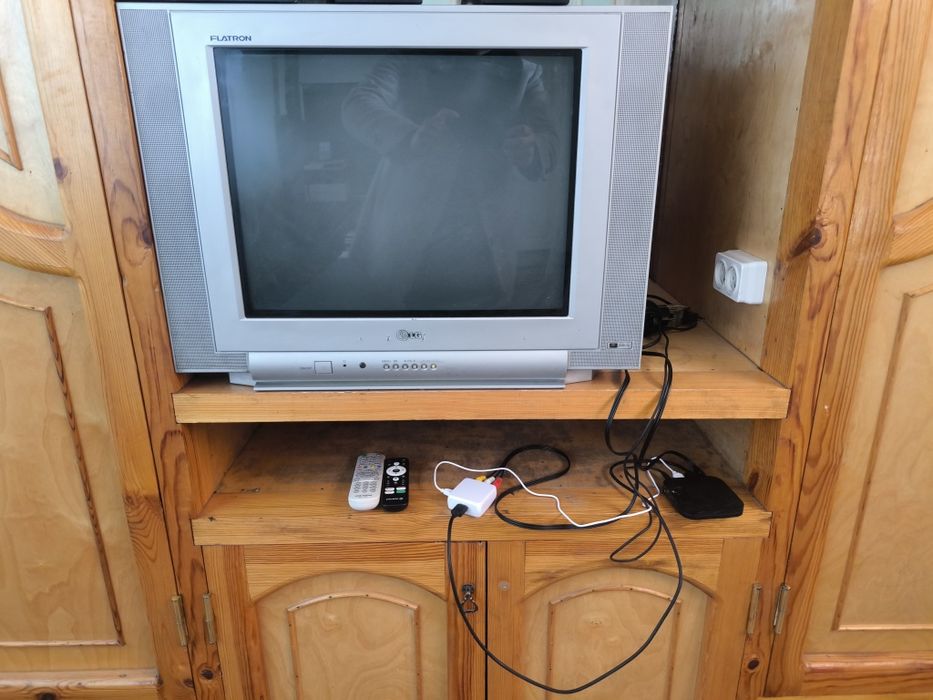 LG Flatron+mi box s 2k voice+hdmi to AV changer (hammasi birga)