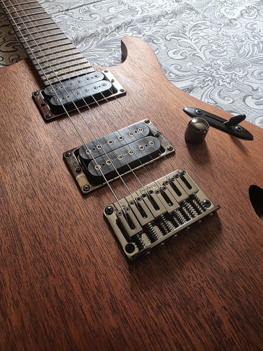 Електрическа китара Ibanez S521
