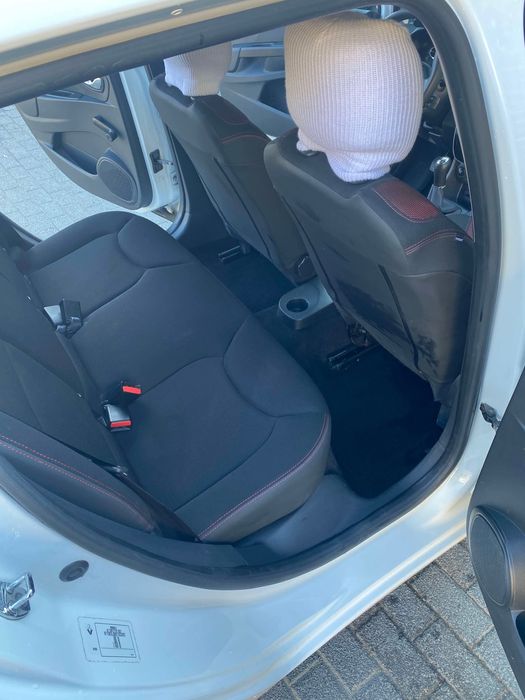 Renault Clio Hb 1.5 dCi( schimb cu ceva mai mare )