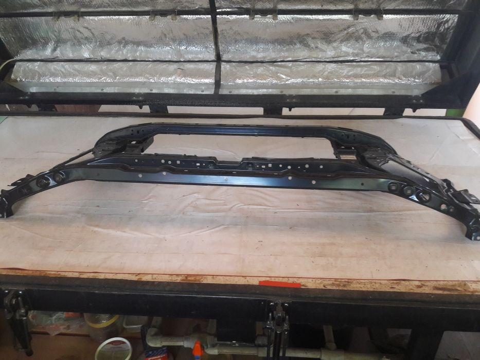 Продам переднюю рамку(телвизор)