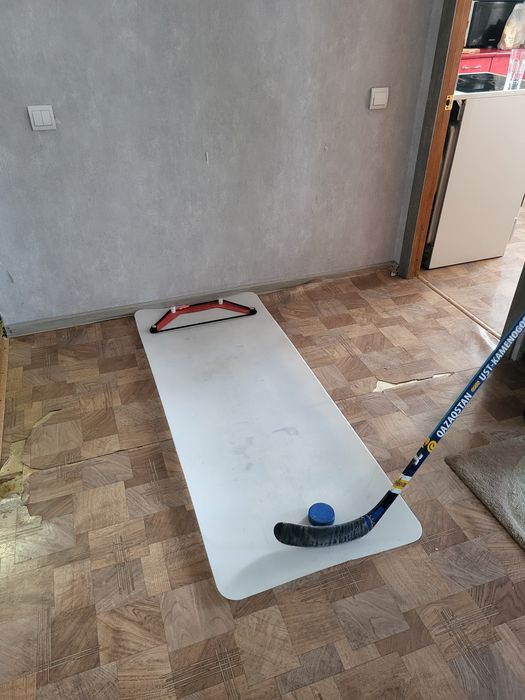 Продам хоккейную доску для дриблинга