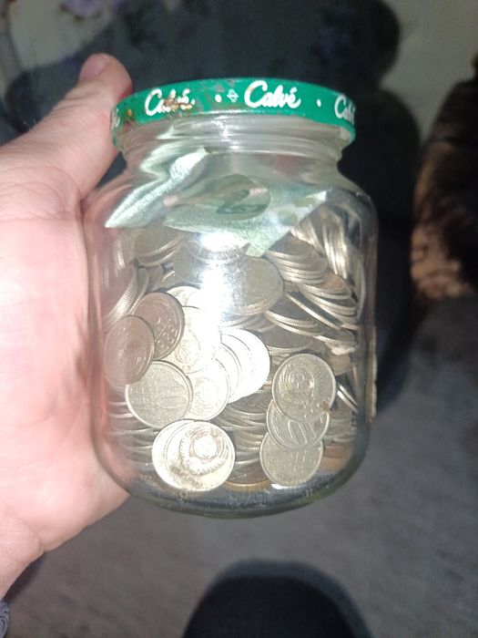 старые монеты 10 копеек 1961 г и выше ,  и другие зановидостни