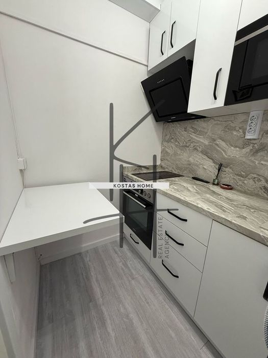 Продава се Тристаен апартамент в Варна, Левски - 79 кв.м за 2450 €/кв.м - Снимка #2