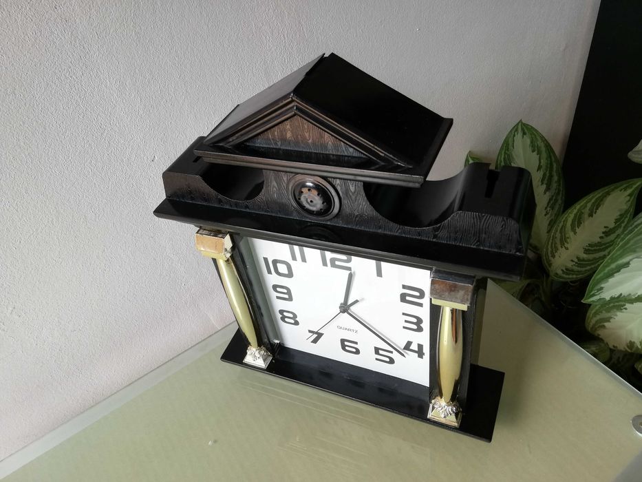 Ceas de perete radio controlat AMS, de EXTERIOR, dimensiuni 29X7X34 cm