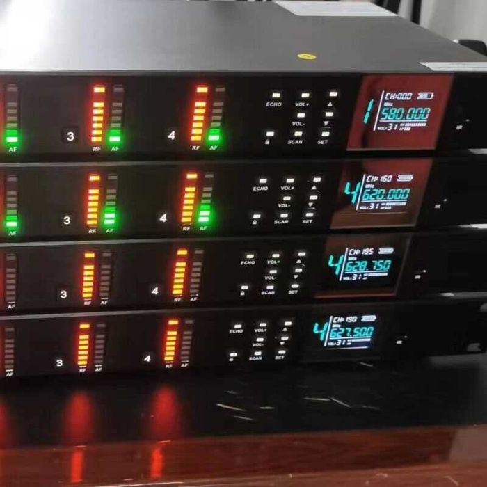 Приемник 4-канален SHURE AD4Q Axiеnt /Made in Mexico/