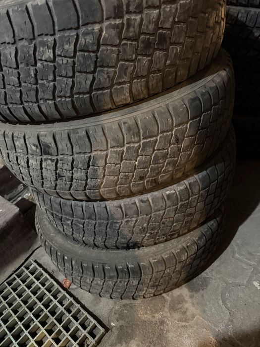 Продам резину лето Шины 225/75/16
