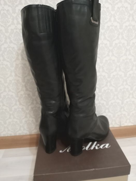 Қысқы етік. Қара түсті.