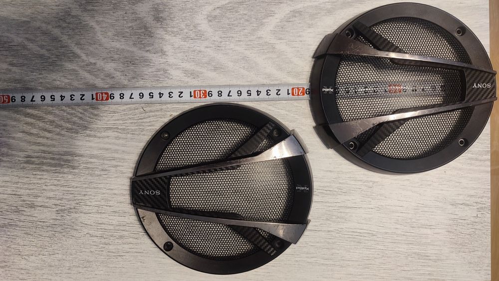 Сеточки на маленькие динамики.