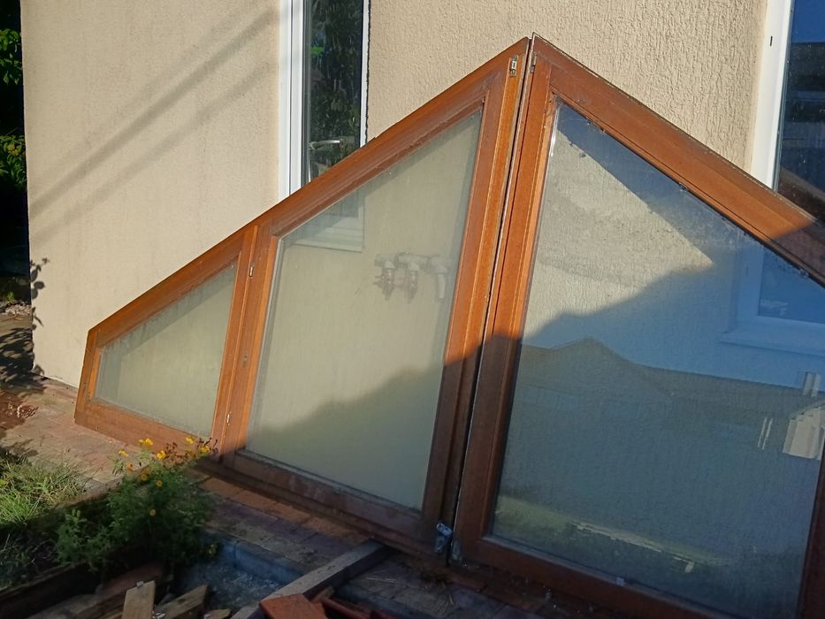 Ferestre pvc si lemn cu geam termoizolant