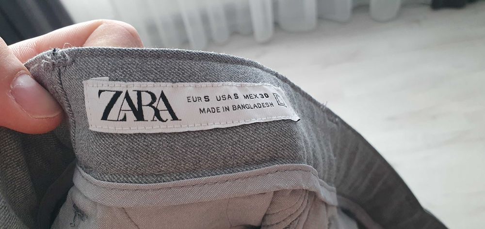 Pantaloni stofa Zara - 2 perechi - se vand separat sau impreuna