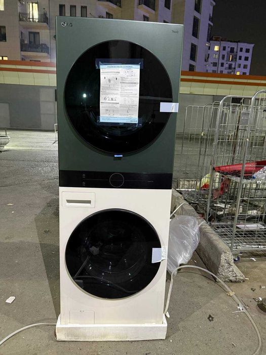 Стиральная машина с сушкой 18/16 кг LG WashTower W1S1CVKK2HM