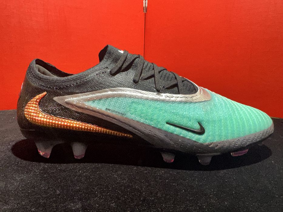 Оригинални! Nike Phantom 6 Low Elite Limited Edition FG - 44 Shoemag