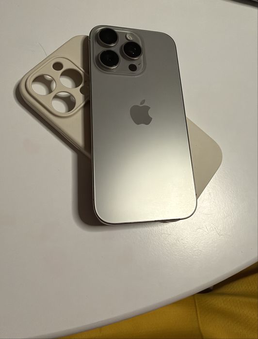 Iphone 16 Pro Neverlook inca in garantie