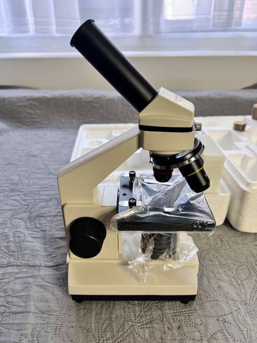 Bresser Biolux NV микроскоп