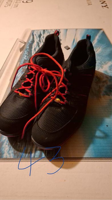 Incălțăminte safety