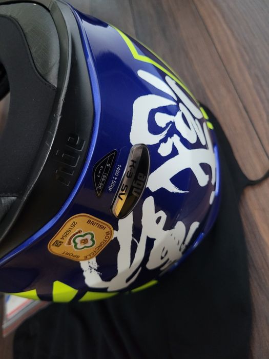 Vând casca AGV k3sv