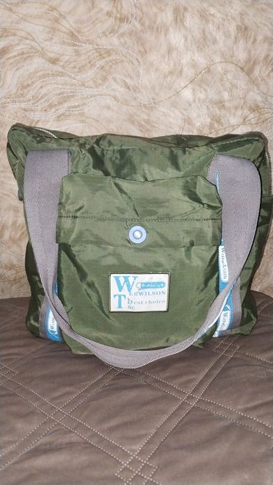 Продаётся сумка из плащевки.  Вместительная