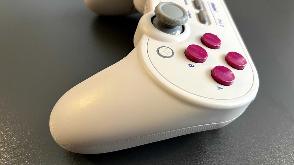 8BitDo Pro 2 Bluetooth Gamepad – Excellent Condition