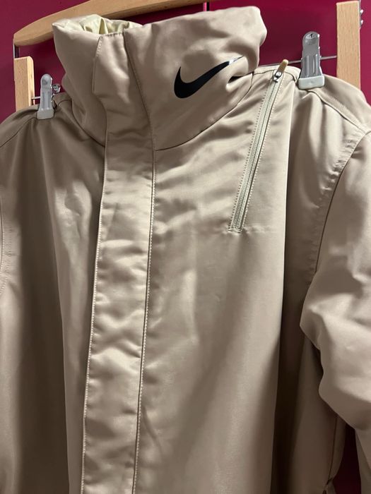 Нова парка/яке Nike