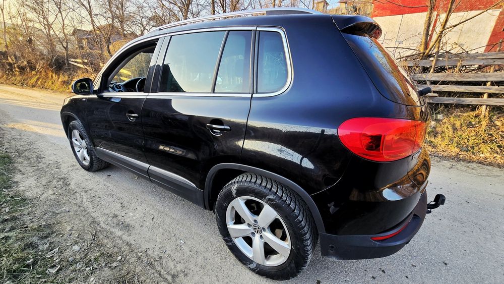 Volkswagen  Tiguan  4Motion