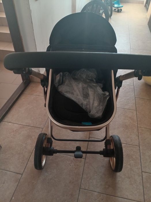 Коляска в хорошем состоянии