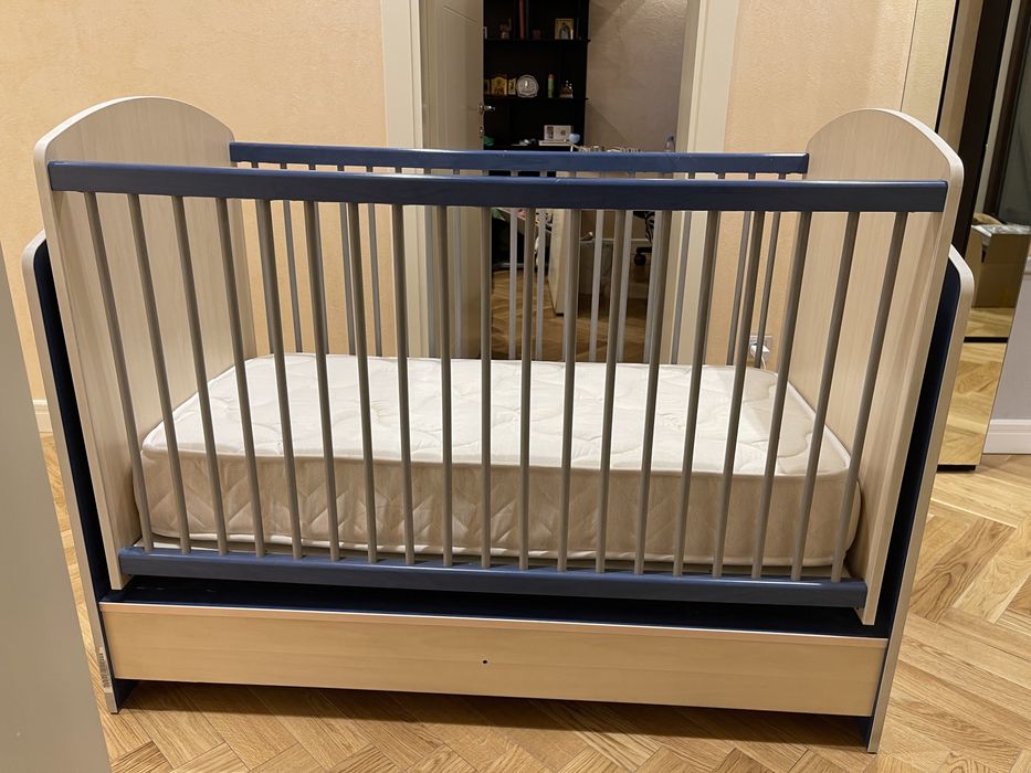 Детская кроватка б/у