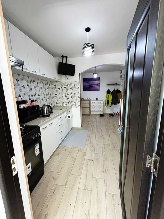Vand apartament 2 camere decomandat, etaj 1