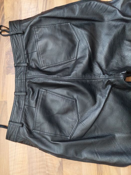 Pantaloni de dama,piele naturala moale,culoare negru