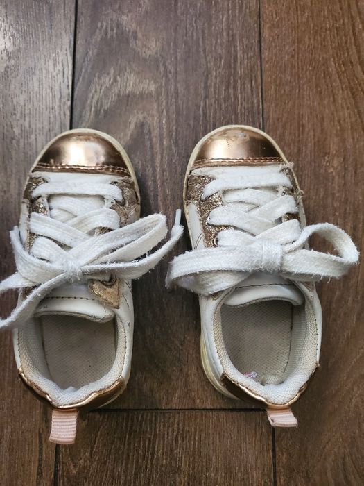 Детски сандали Nike,обувки пантофи и ботуши 20 и 21 номер Primark