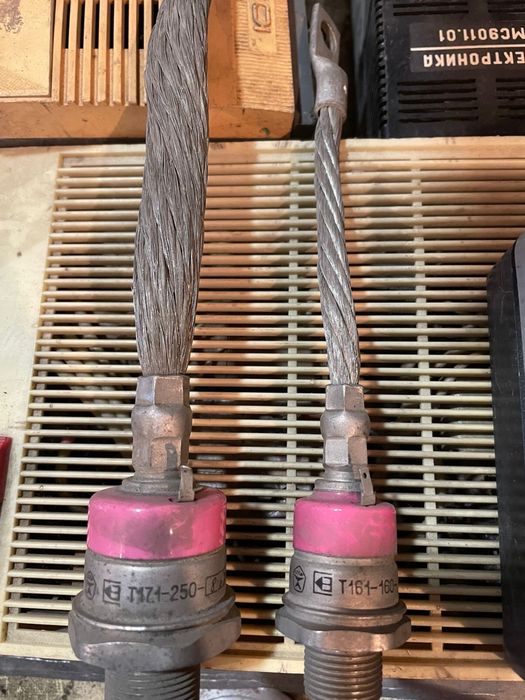 продам теристоры СССР