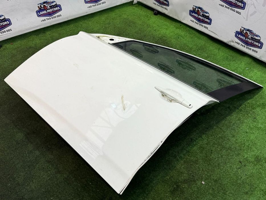 USA PORTIERA FATA STÂNGA MITSUBISHI OUTLANDER 3 2.0 BENZINA + ELECTRIC 2016 COD OEM 5700B859 2016-2021