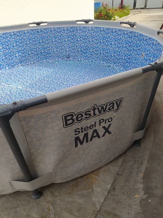 Продам бассейн каркасный