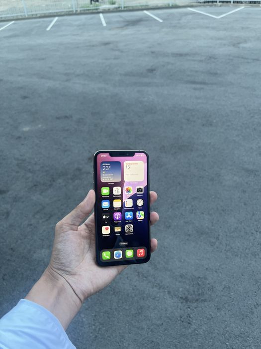 Продам срочно iPhone Xs Max 64GB