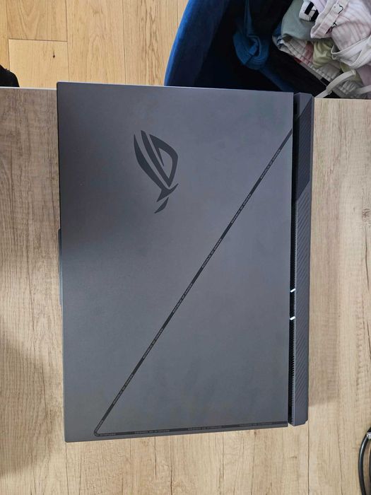 ASUS ROG Strix G18 G814JV – i9-13980HX / RTX 4060 8GB / 32GB RAM / 18” 240Hz