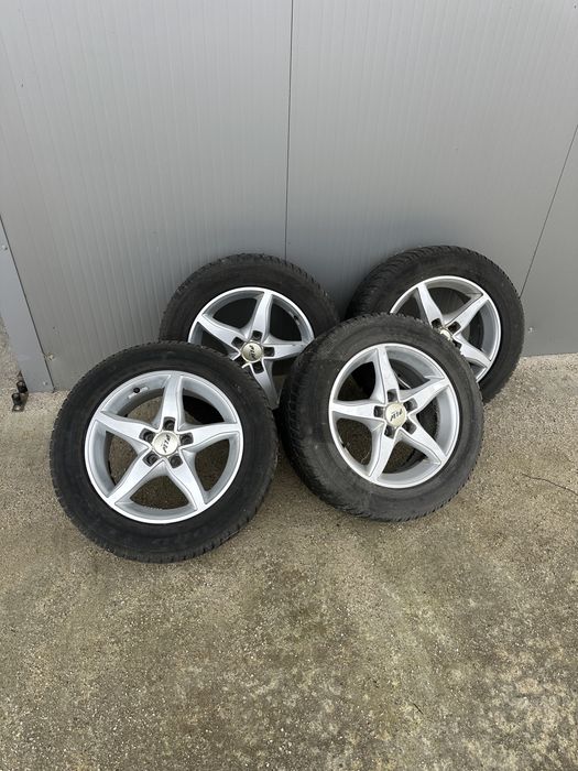 Jante aliaj cu anvelope r16