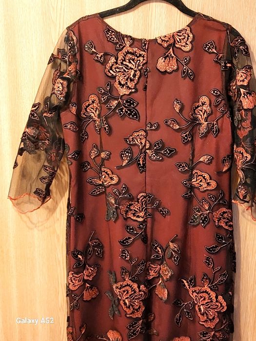 Rochie elegantă din dantelă.