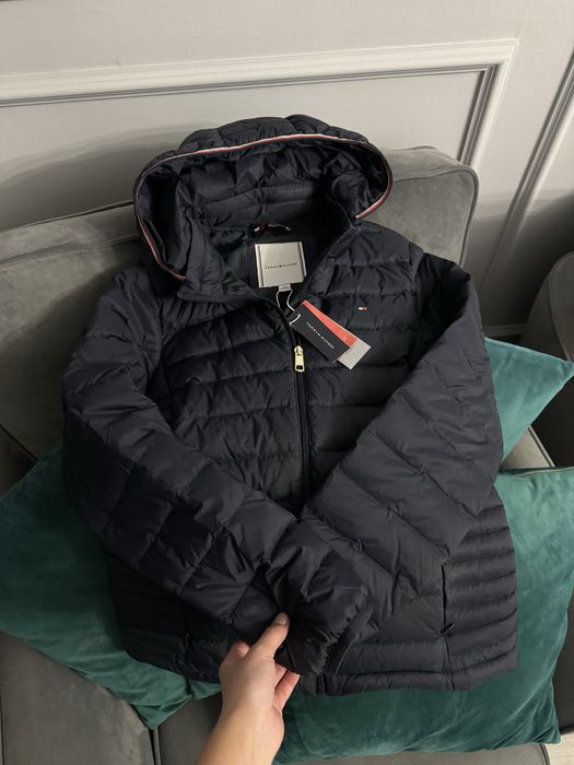 Tommy Hilfiger новая куртка