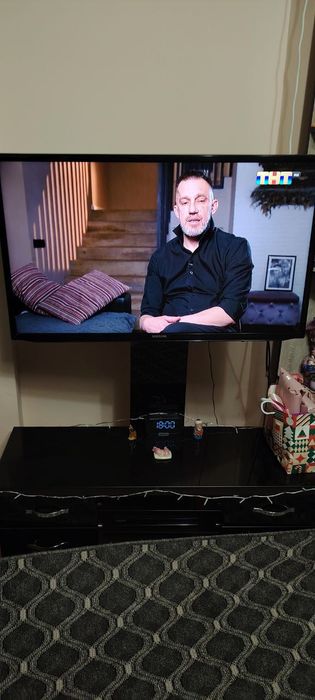 Телевизор  Samsung