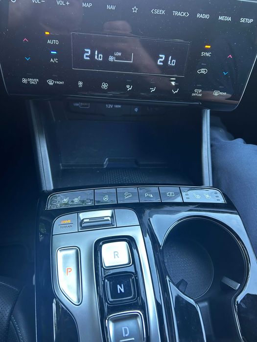 Hyundai Tucson echipare Premium Full Hybrid 230 CP 4x4 Automat Garanție
