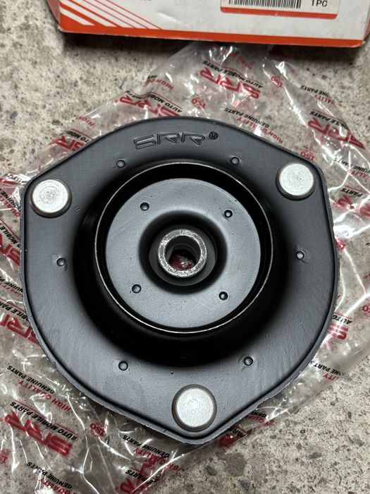 Опоры передние камри 40-45 SRR