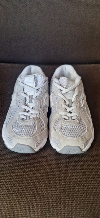 Оригинални детски маратонки new balance 740