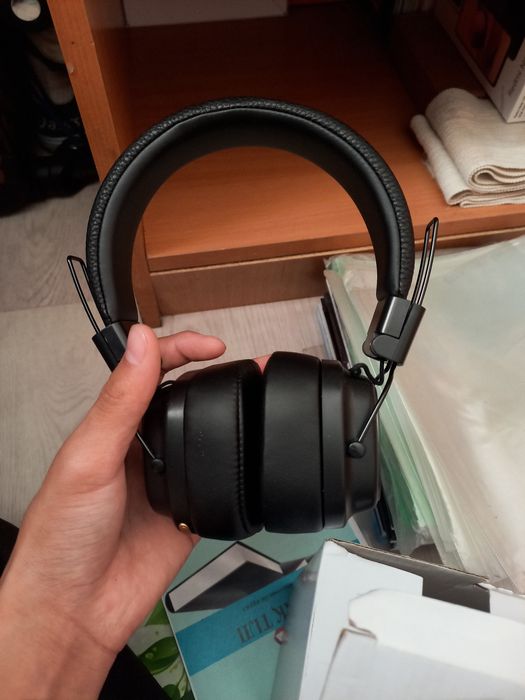 Продам наушники Marshall