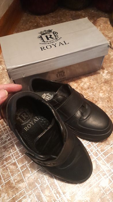 Продам туфли детский