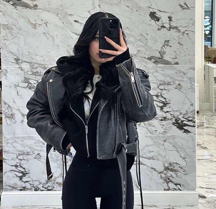 Куртки кожзам 15000