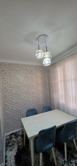 Квартира шахар марказида сотилади. узими уйим