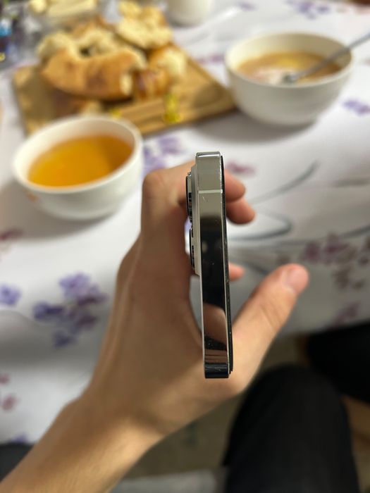 iPhone 13 Pro в отличном состонии